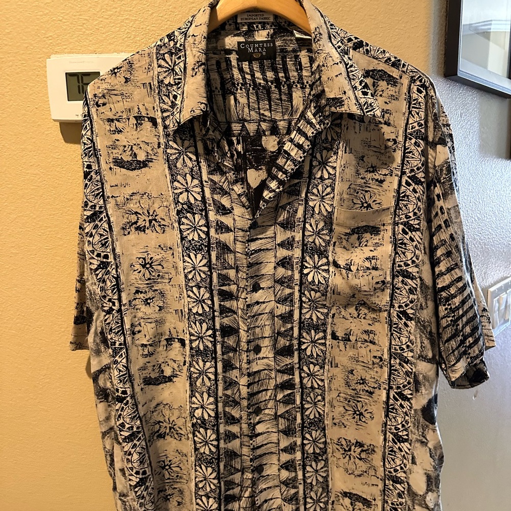 Canyon Guide Men's Navy and Beige Casual Shirt